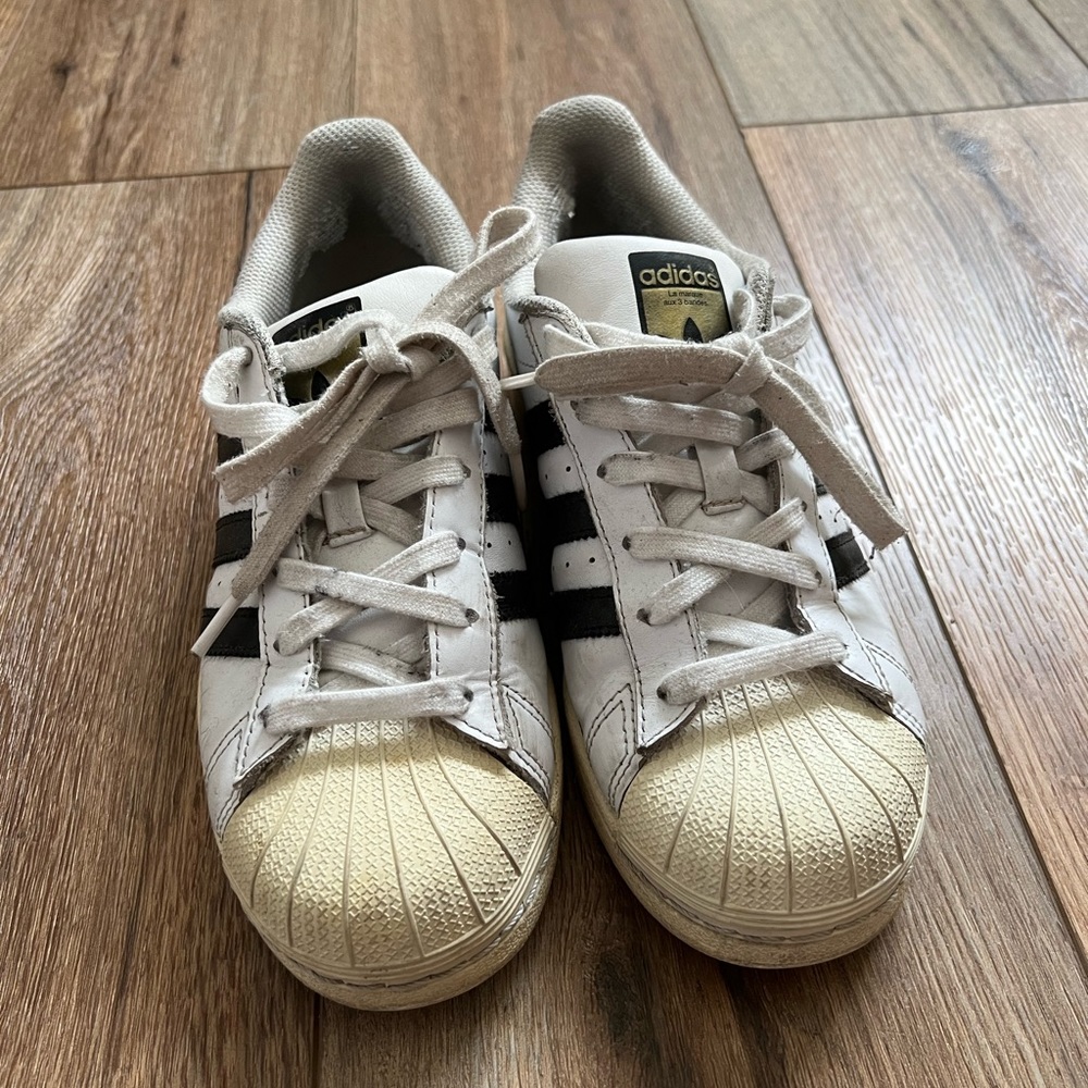 Adidas Superstar